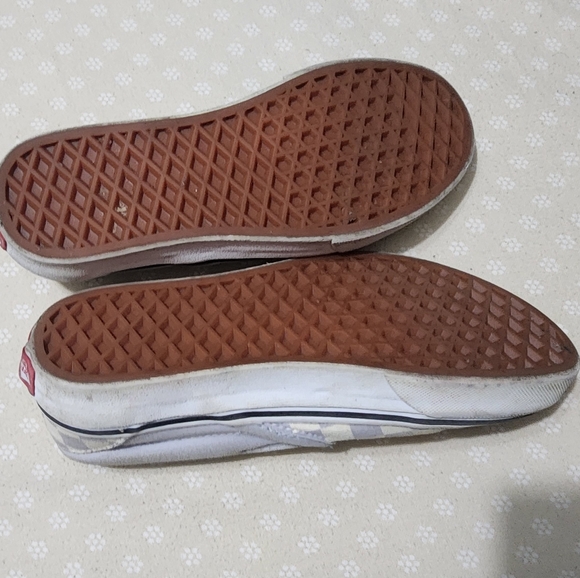 vans - Picture 2 of 3